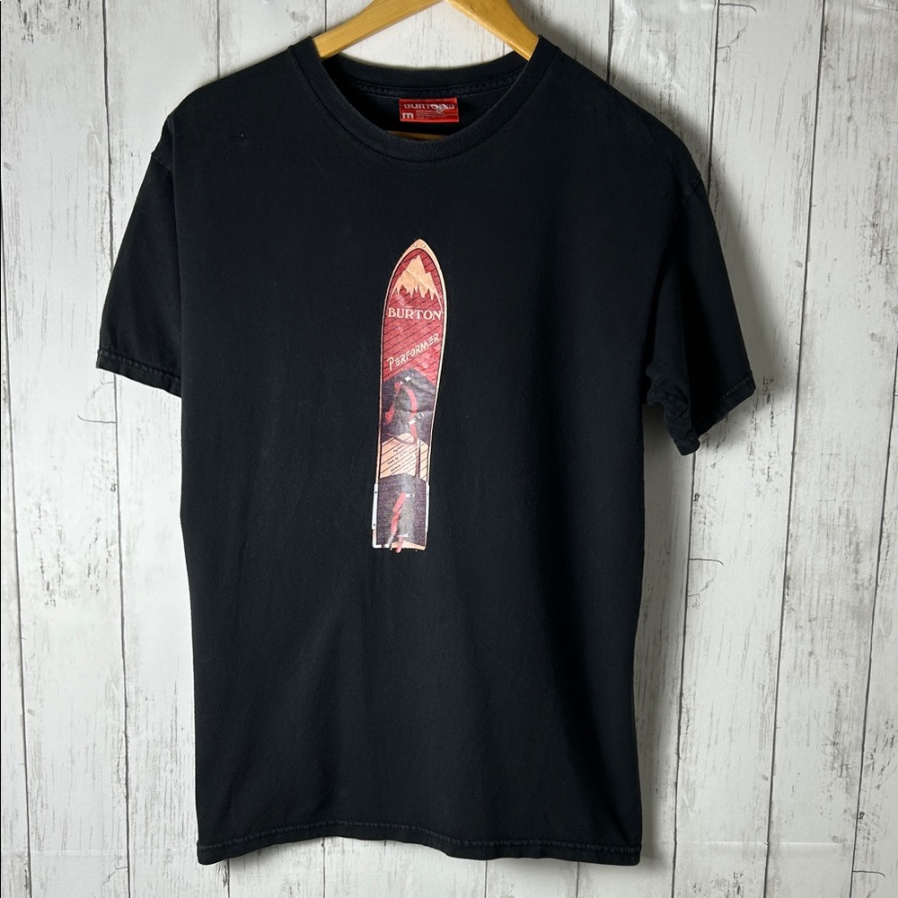 Burton Black Graphic T-Shirt Men’s Medium Snowboard Mountain Logo red